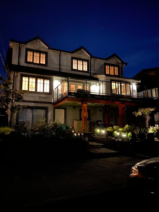 Bay View House Bed & Breakfast แวนคูเวอร์ ภายนอก รูปภาพ