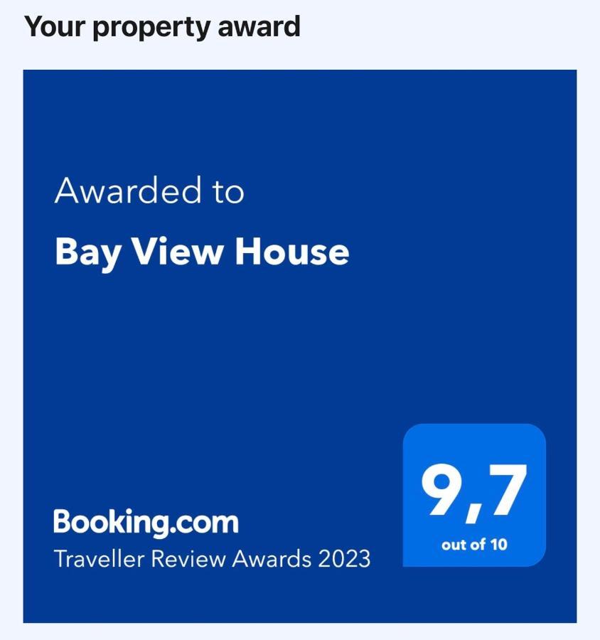 Bay View House Bed & Breakfast แวนคูเวอร์ ภายนอก รูปภาพ