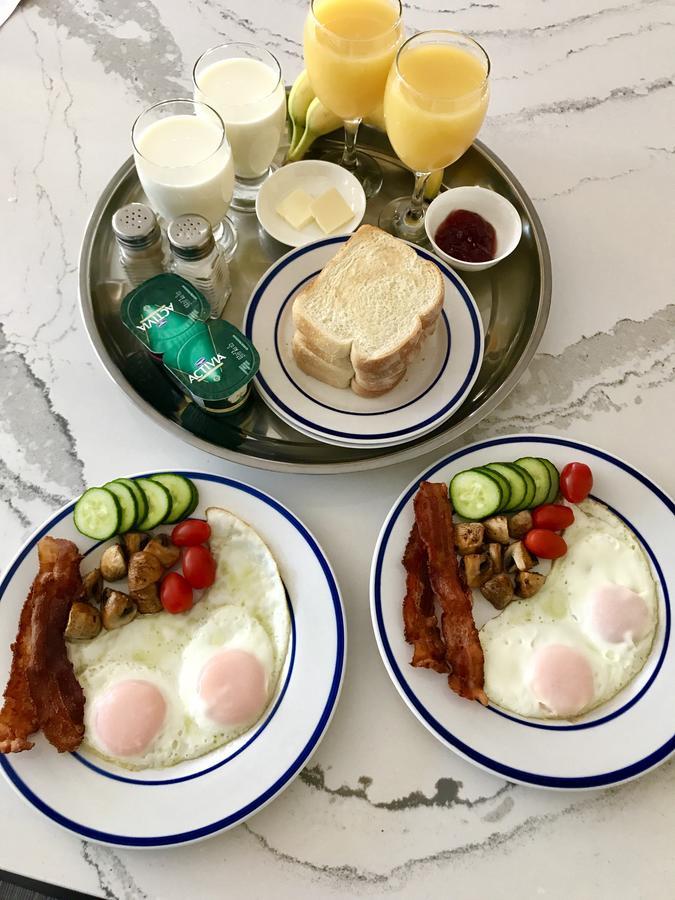 Bay View House Bed & Breakfast แวนคูเวอร์ ภายนอก รูปภาพ