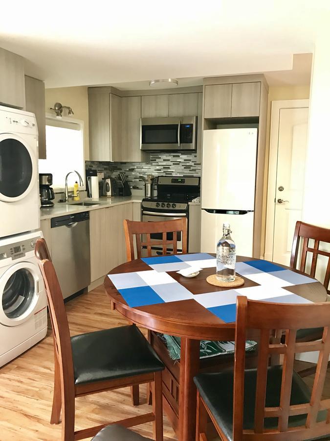 Bay View House Bed & Breakfast แวนคูเวอร์ ภายนอก รูปภาพ