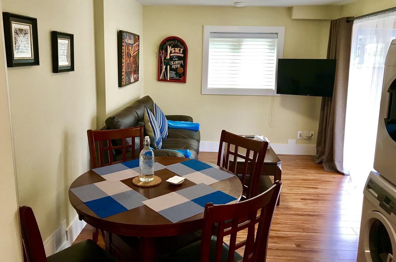 Bay View House Bed & Breakfast แวนคูเวอร์ ภายนอก รูปภาพ