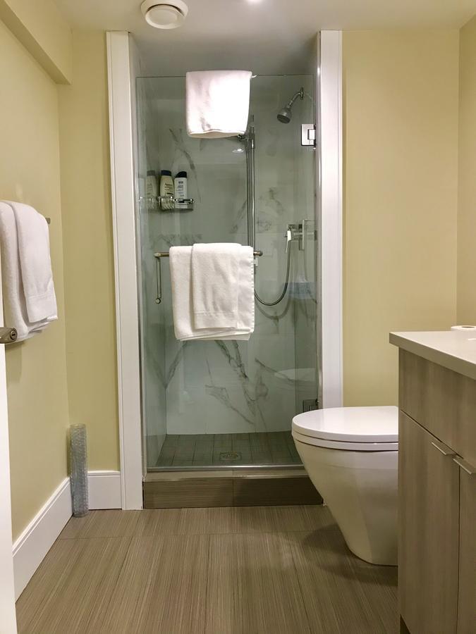 Bay View House Bed & Breakfast แวนคูเวอร์ ภายนอก รูปภาพ